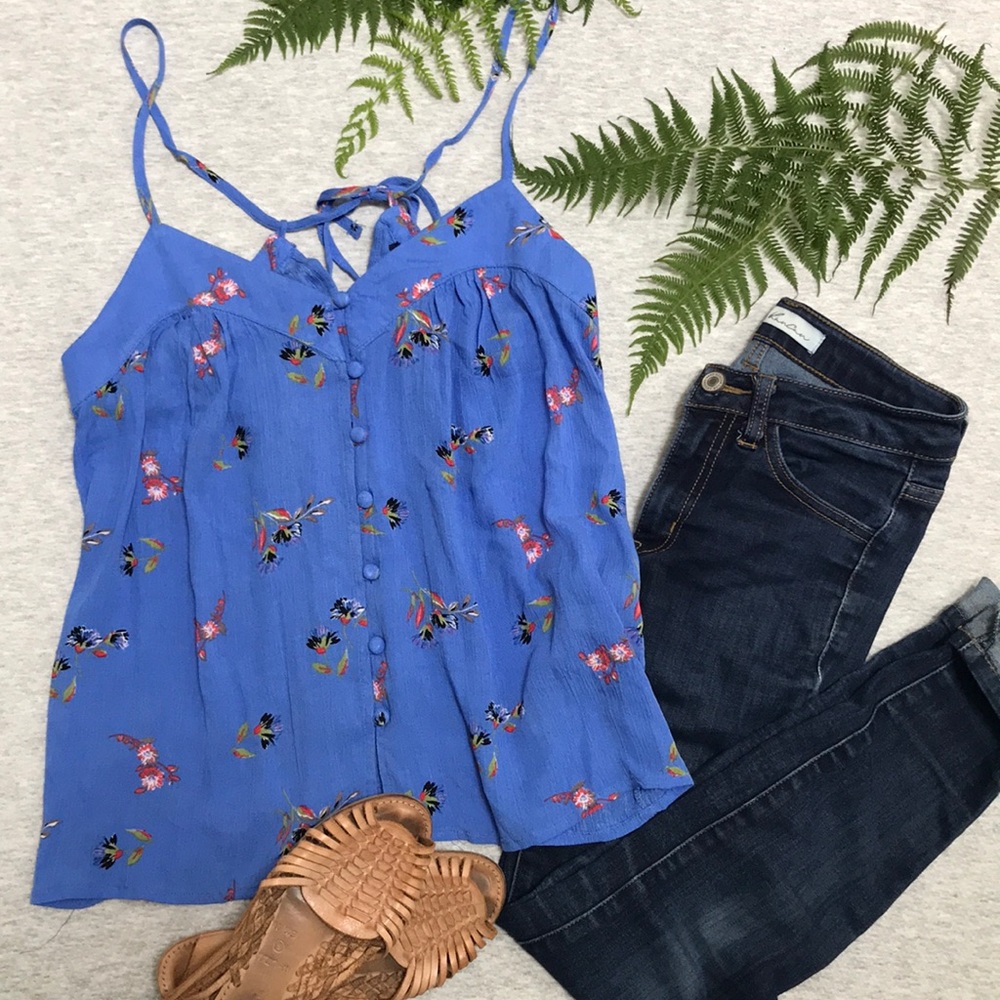 Blue floral flowy tank top NWOT